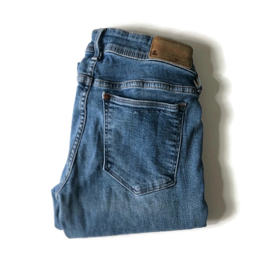 H&M color blue jeans super low waist super tight skinny jeans size 28x32